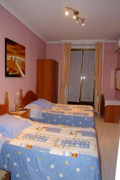 Hostal Dos Naciones Madri Quarto foto